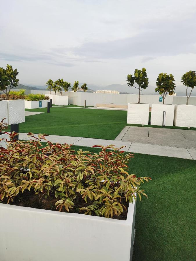 Appartamento Kajang Industrial House With Olympic Size Swimming Pool Esterno foto