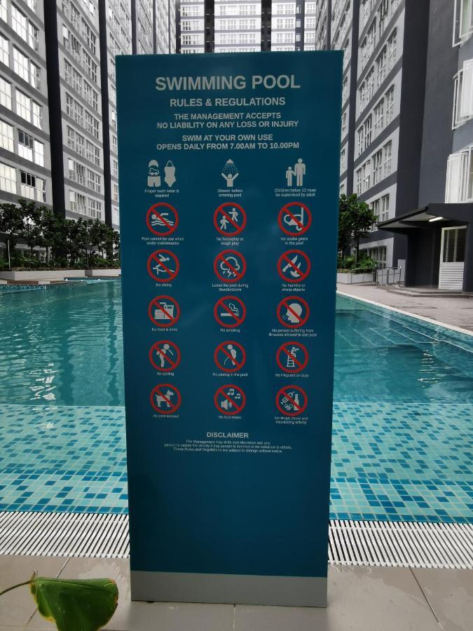 Appartamento Kajang Industrial House With Olympic Size Swimming Pool Esterno foto