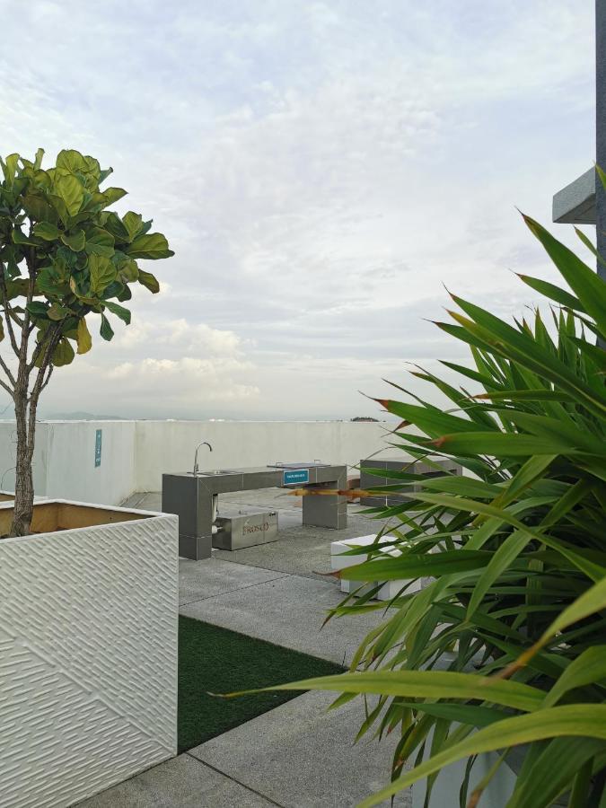 Appartamento Kajang Industrial House With Olympic Size Swimming Pool Esterno foto