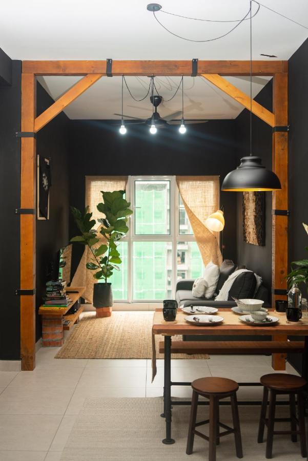 Appartamento Kajang Industrial House With Olympic Size Swimming Pool Esterno foto